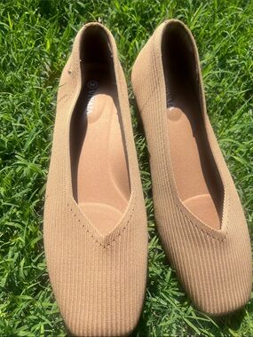 Ladies Tan Knit Slip-On Ballet Flats by VIVIANNA